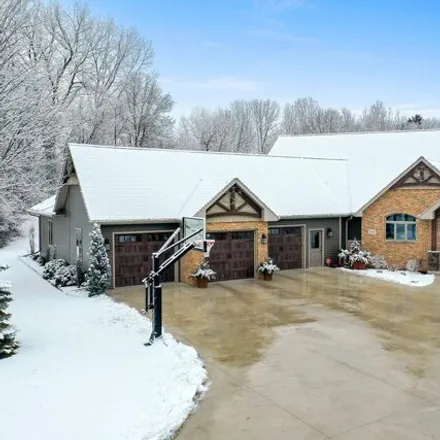 Buy this 5 bed house on 2599 Remington Court in Green Bay, WI 54302