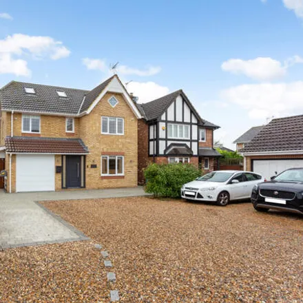 Buy this 5 bed house on Aldridge Park in Chavey Down, RG42 7NU