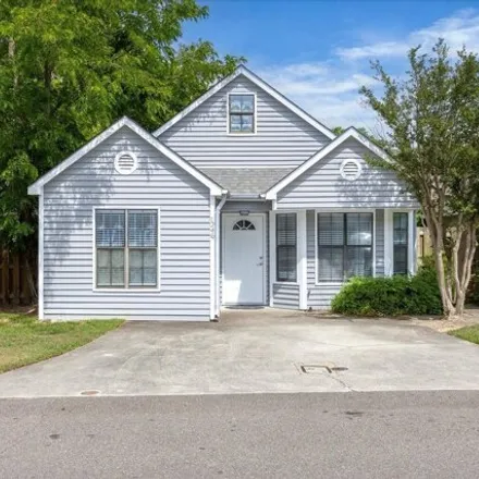 Buy this 3 bed condo on 1247 Southwood Road in Wilmington, NC 28412