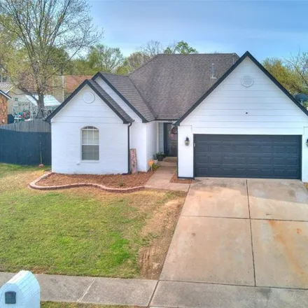 Buy this 3 bed house on 1579 West Orlando Street in Broken Arrow, OK 74011