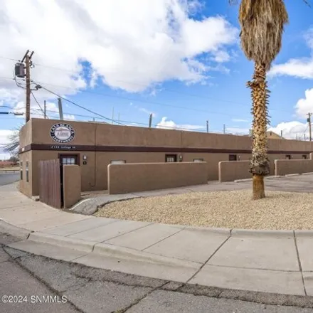 Buy this 16 bed house on 2106 College Street in Las Cruces, NM 88001
