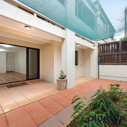 Image 7 - 31 Sisley Street, St Lucia QLD 4067, Australia - Apartment for rent