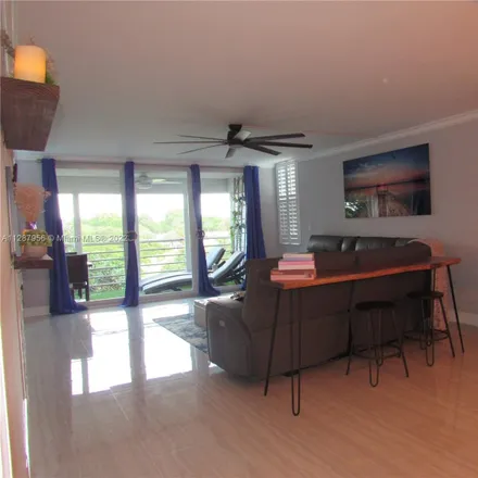 Image 6 - 802 Cypress Grove Lane, Pompano Beach, FL 33069, USA - Condo for sale