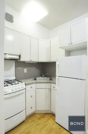 Image 4 - 534 East 85th Street, New York, NY 11236, USA - Apartment for rent