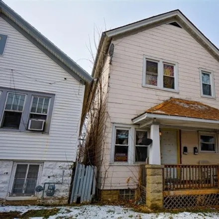 Buy this studio house on 1811 in 1811A South 15th Place, Milwaukee