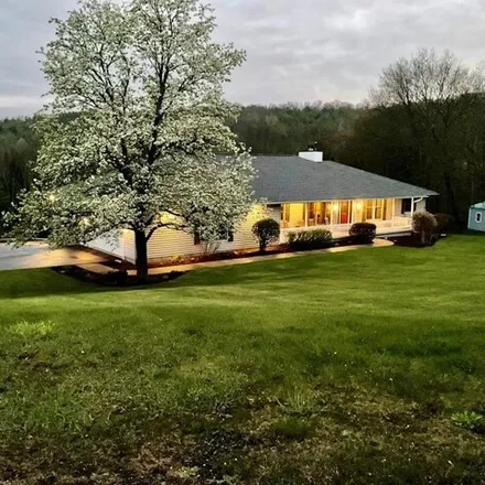 Buy this 5 bed house on 117 Que Vista West Dr in Horseheads, New York