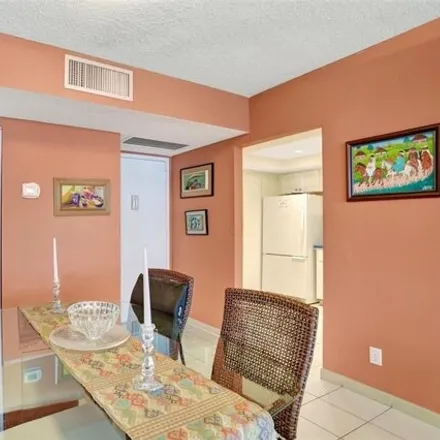 Image 7 - North Federal Highway, Fort Lauderdale, FL 33304, USA - Condo for sale