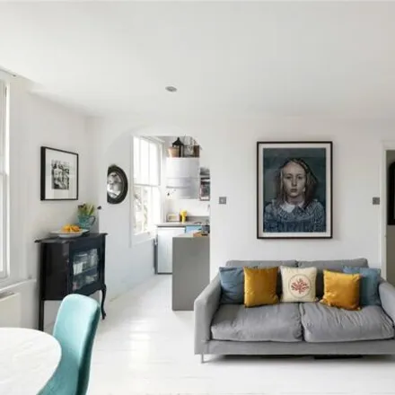 Image 3 - 66 Cambridge Gardens, London, W10 6HH, United Kingdom - Townhouse for rent