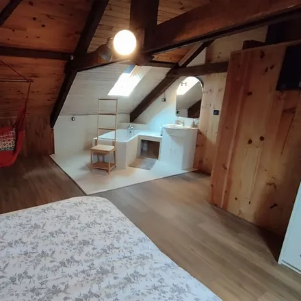 Rent this 5 bed house on 15400 Riom-ès-Montagnes