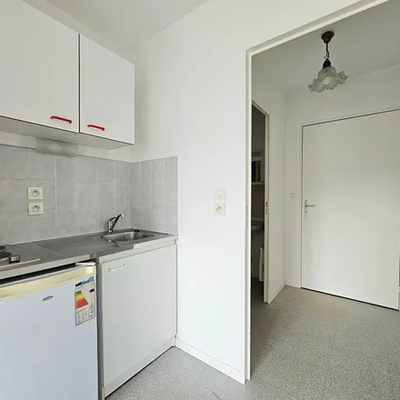 Image 4 - 7B Avenue des Landais, 63000 Clermont-Ferrand, France - Apartment for rent