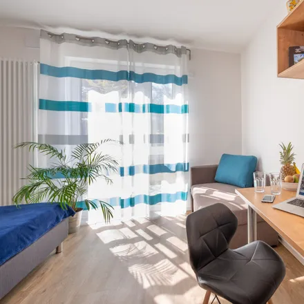 Rent this 1 bed apartment on Ottobrunner Straße 12 in 81737 Munich, Germany