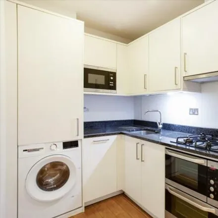 Image 3 - CATS College London, 43-45 Bloomsbury Way, London, WC1A 2RA, United Kingdom - Apartment for sale