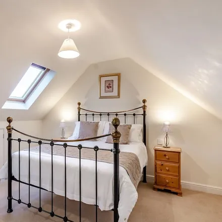 Rent this 4 bed townhouse on Stillington in YO61 3ER, United Kingdom