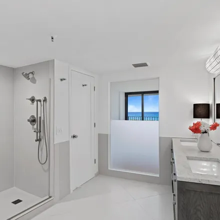 Image 7 - South Ocean Boulevard, South Palm Beach, Palm Beach County, FL 33460, USA - Apartment for rent