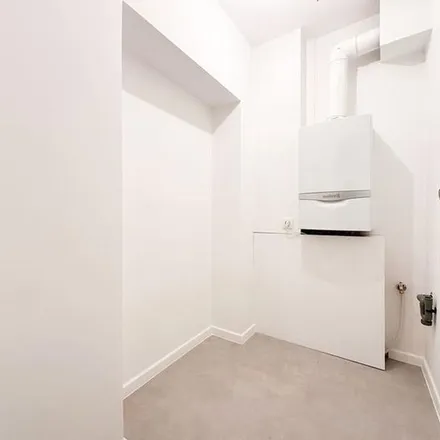 Rent this 2 bed apartment on Rue Jourdan - Jourdanstraat 5 in 1060 Saint-Gilles - Sint-Gillis, Belgium