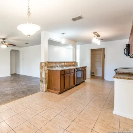 Image 4 - 16229 Galloping Oak, Selma, Bexar County, TX 78154, USA - House for sale