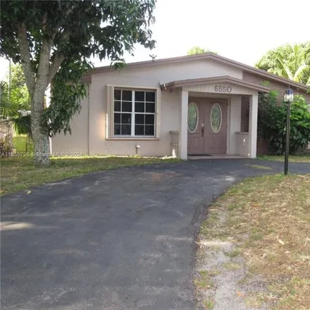 Image 1 - 6514 McKinley Street, Fleetwood Manor, Hollywood, FL 33024, USA - House for rent