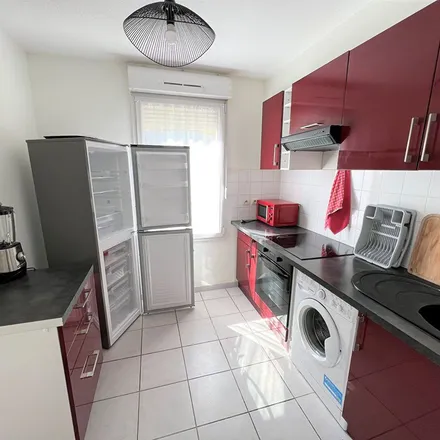 Rent this 2 bed apartment on 76 Rue Pauly in 33130 Bègles, France