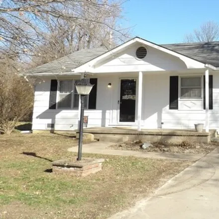 Buy this 2 bed house on 585 East Burton Street in Kirksville, MO 63501