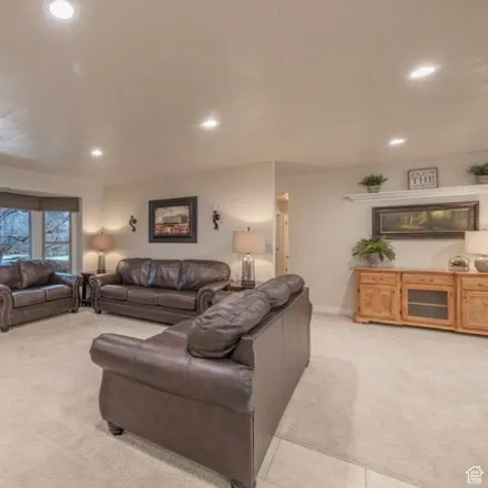 Image 5 - 2244 Oakridge Drive, Layton, UT 84040, USA - House for sale