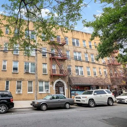 Buy this studio house on 34-08 30th Street in New York, NY 11106