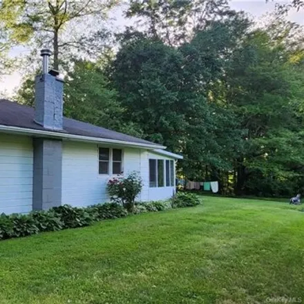 Image 3 - 1972 Albany Post Rd, Wallkill, New York, 12589 - House for sale