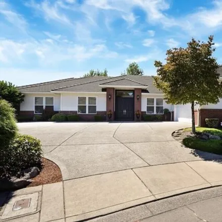 Buy this 4 bed house on 1576 Brewster Court Southeast in Salem, OR 97302