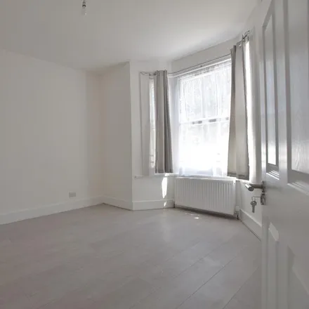 Image 7 - 49 Greenfield Road, London, N15 5LE, United Kingdom - Townhouse for rent