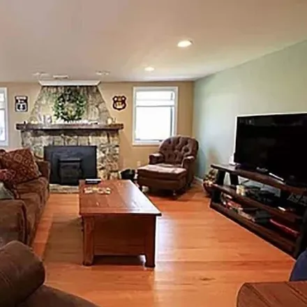 Image 1 - New Milford, CT - House for rent
