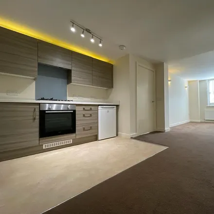 Image 3 - Brices, 30C Western Road, Hove, BN3 1AF, United Kingdom - Apartment for rent