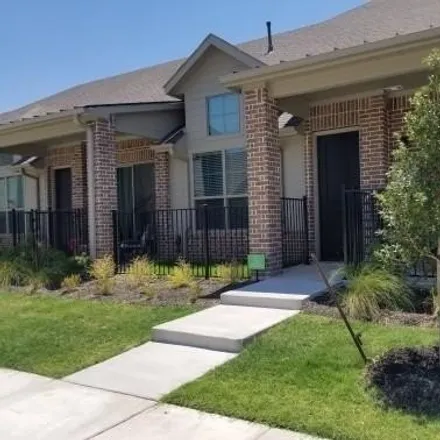 Buy this 3 bed condo on 2717 Applewood Way in Wylie, Texas