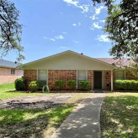 Rent this 3 bed house on 1440 Big Bend Drive in Plano, TX 75023