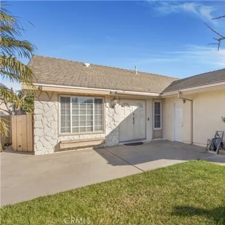 Image 4 - 7676 El Rio Verde Circle, Cerritos, CA 90623, USA - House for sale