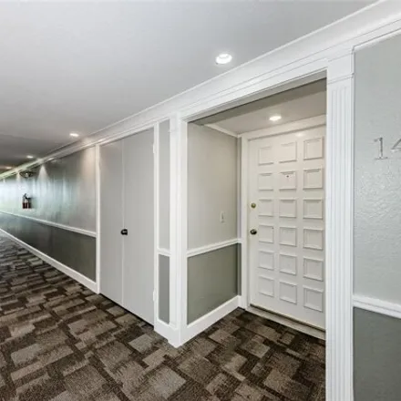 Image 8 - 498 Mariner Drive, Tarpon Springs, FL 34689, USA - Condo for sale