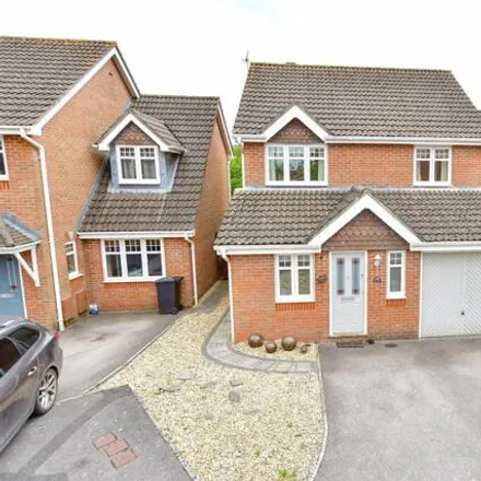 Buy this 3 bed house on Peacock Close in Westhampnett, PO19 6YD