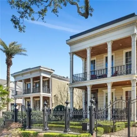 Image 1 - 2310 Magazine Street, New Orleans, LA 70130, USA - Condo for sale