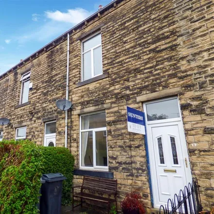 Rent this 2 bed townhouse on Leonard's Place in Bingley, BD16 1AD