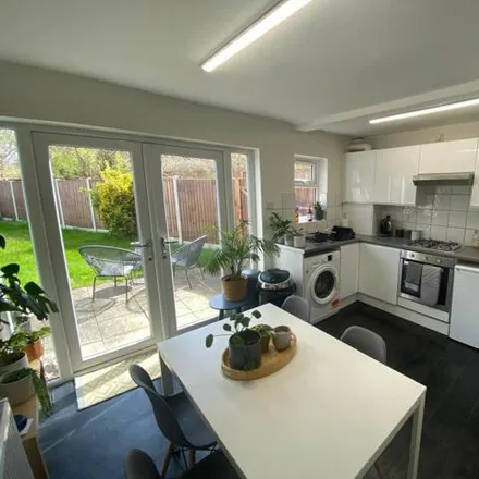 Image 2 - Chesterfield Road, Lichfield, WS13 6QW, United Kingdom - House for rent