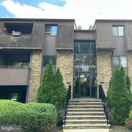 Image 3 - 700, 700-799 Wood mill Drive, East Windsor Township, NJ 08512, USA - Condo for sale