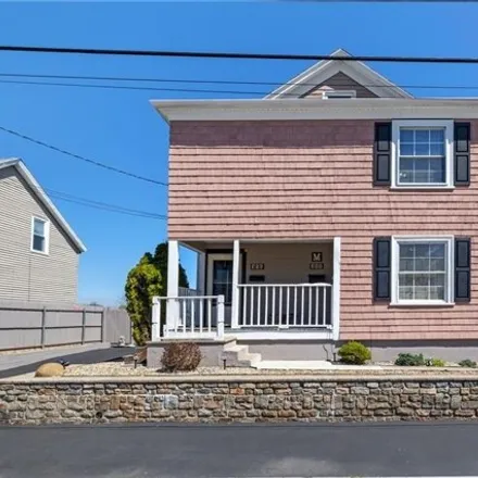 Rent this 2 bed house on 226 Wilmarth Avenue in East Providence, RI 02914