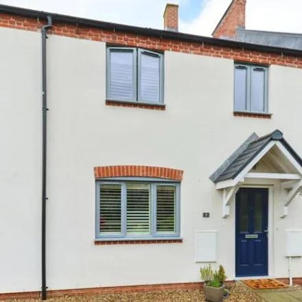 Buy this 3 bed townhouse on Kynaston Place in Ellesmere, SY12 9BF