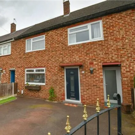 Buy this 3 bed townhouse on Beeston Green in Ellesmere Port, CH66 3JA