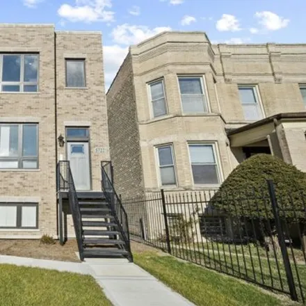 Rent this 3 bed apartment on 5718-5720 West Race Avenue in Chicago, IL 60644