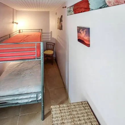 Rent this 1 bed house on Allee du Clos Saint Georges in 17110 Saint-Georges-de-Didonne, France