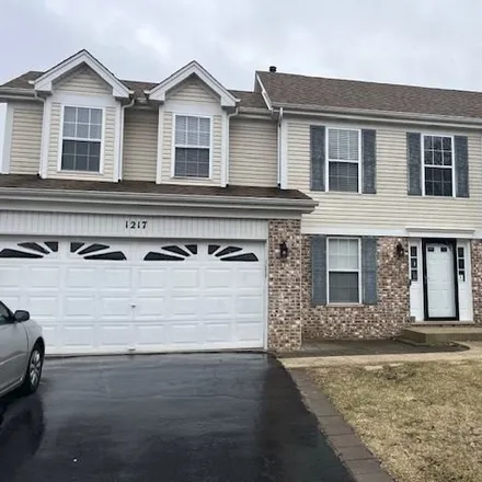 Rent this 4 bed house on 1271 Mayfair Drive in Carpentersville, IL 60110