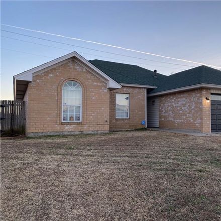 Rent this 3 bed house on 14804 Choctaw Trail in Choctaw, OK 73020
