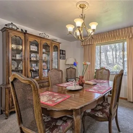 Image 7 - 470 Atlantic Avenue, Forest Hills, Allegheny County, PA 15221, USA - House for sale
