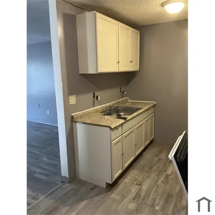 Rent this 2 bed apartment on Woodward / Gratiot NS (NB) in Woodward Avenue, Detroit