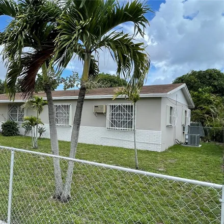 Image 2 - 5225 Northwest 167th Street, Miami-Dade County, FL 33055, USA - House for sale