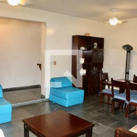 Rent this 4 bed apartment on Rua Vereador Roberto Gelsomini in Pitangueiras, Guarujá - SP